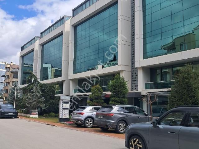 Mustafa Kemal Mahallesi Kolbay İş Merkezinde Kiralık Ofis