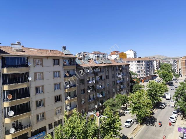 Mustafapaşa Mah Mevlana Cad Satlık 3+1 Yapılı Daire