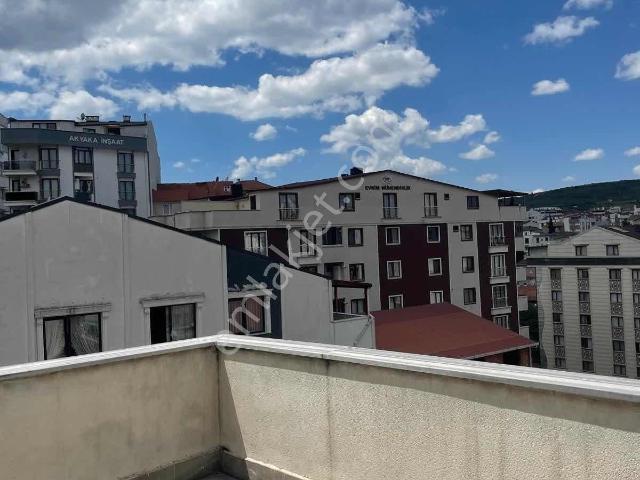 Mustafapaşada İki Aileye Uygun Geniş Dublex