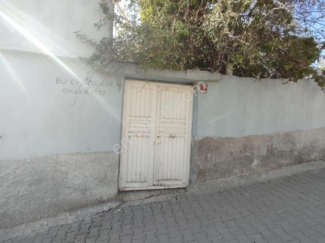 Müstaki Çarşı İçerisinde Ev