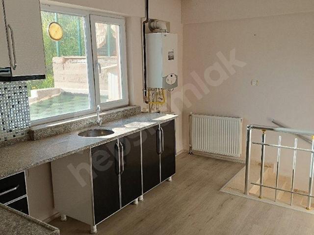 MÜSTAKİL TADİNDA SEHİTLİK MANZARALİ SİFİR DAİRE