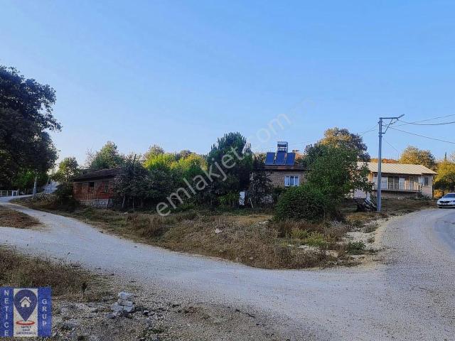 Müstakil Tapulu Köy Evi 657 M2