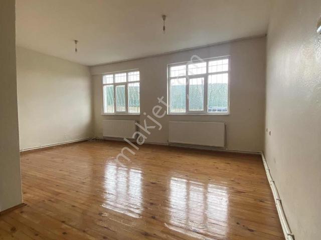 Müstakil Bahçeli 3+1 Giriş Kat Kiralık Daire