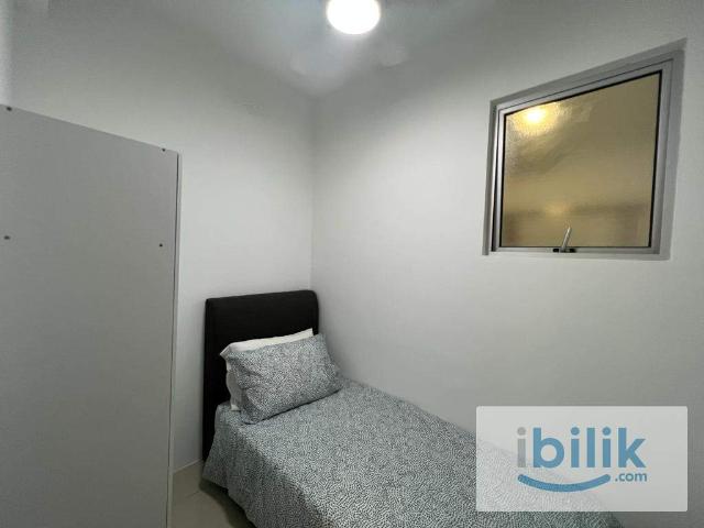 Muslim Female Unit Single Room @ Platinum Splendor Residensi Semarak