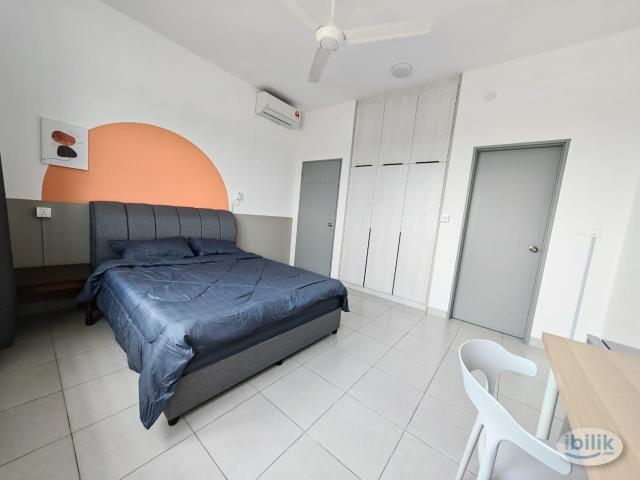 Muslim Female unitMaster Room Fully Furnished Walking to MRT Cheras