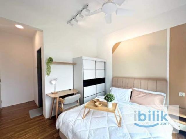 Muslim Friendly Female Masterbedroom Sentul Point Suites Free Utilities Free Cleaning Free Wifi