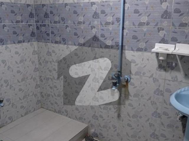 Flat for rent khurasan hights scheme 33