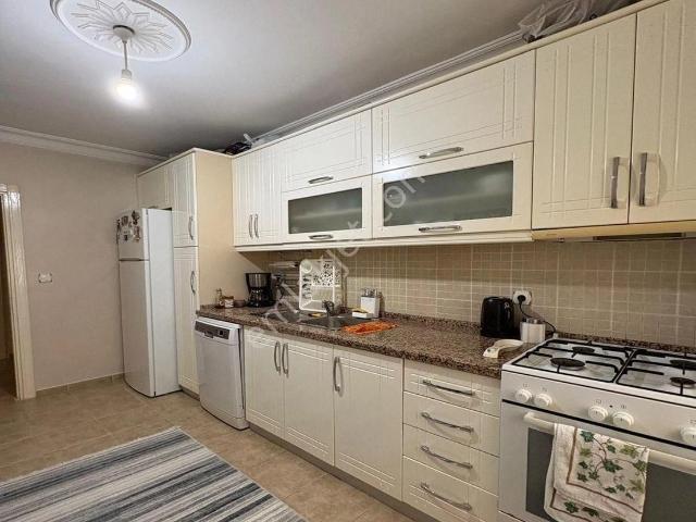 Müslüm Emlaktan Cihangir Kaymakamlığa Yakın 3+1 19 Yıllık Otoparklı Daire