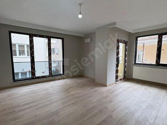 MÜSLÜM EMLAKTAN AVCILAR REŞİTPAŞA CADDESİNE YAKIN 3+2 SIFIR
