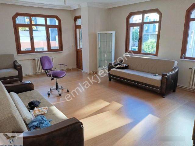 Müslüm Emlaktan İster Oturumluk İster Yatırımlık 3+1 Daire