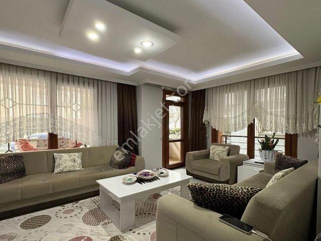 Müslüm Emlaktan Merkezde 2+1 Yüksek Giriş Daire