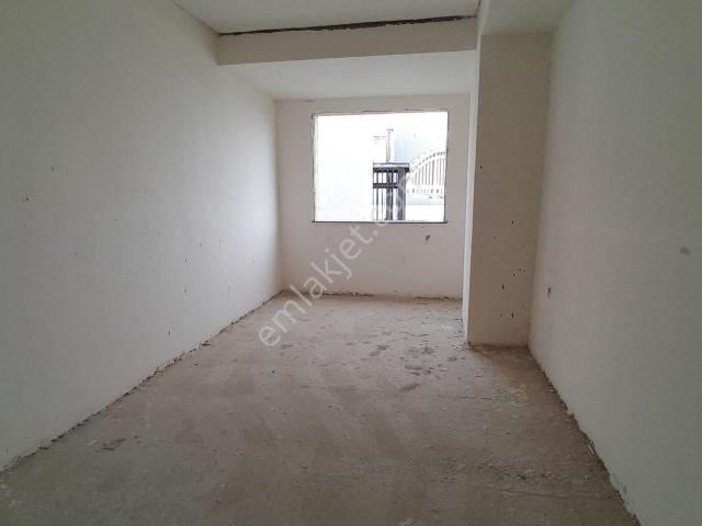 Müslüm Emlaktan Reşitpaşa Cad.üzerinde3+1 Sıfır Daire Fırsatı