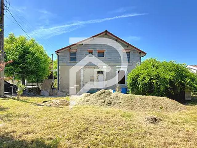 Mussidan 24400 Achat / Vente maison 4 pièces t4 au dernier étage