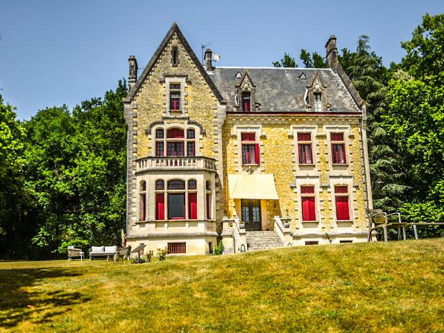 Mussidan Vente Propriété/château 24