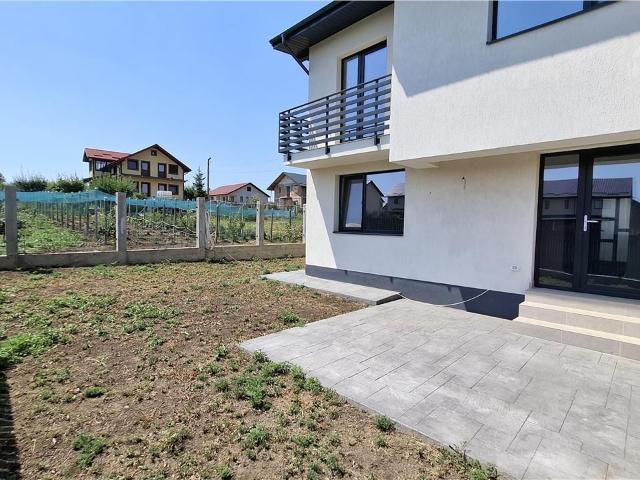 Mutare imediata! Duplex Rediu Valea Lupului, 4 camere, 2 bai, Incalz Pard