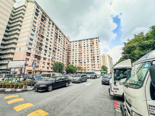 Mutiara Magna Apartment Jalan Metroprima Kepong Kuala Lumpur