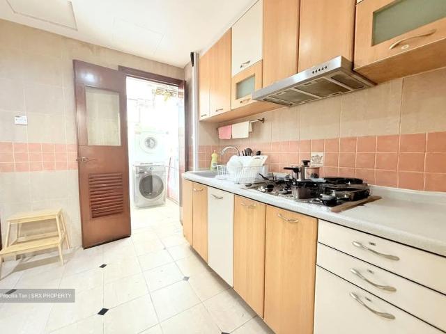 Mutiara Crest D10, Apartment