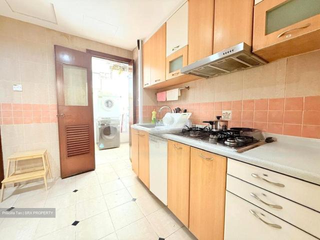 Mutiara Crest D10, Apartment