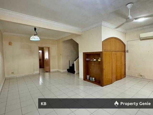 Mutiara Emas 3 /Taman Mount Austin Double Storey For Rent