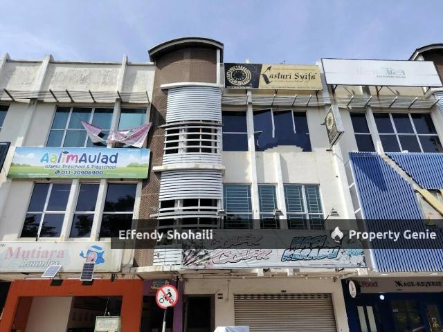 MUTIARA GOMBAK SHOP OFFICE