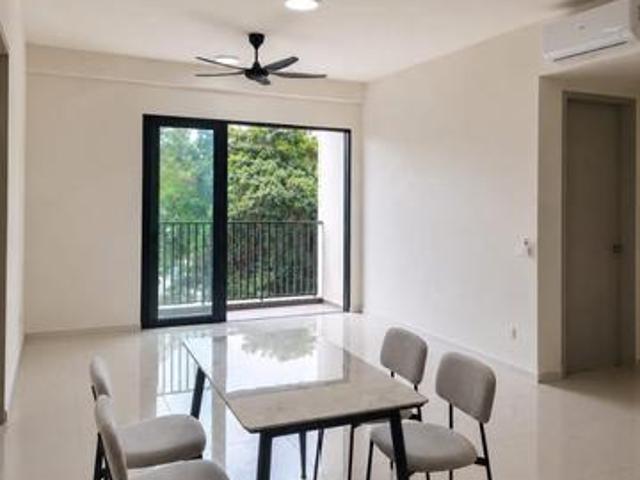 Mutiara Hilltop Condo At Bukit Puchong Brand New Unit New Furniture