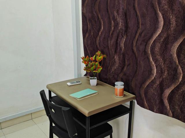 Mutiara Residence @ Serdang, Seri Kembangan. Middle bedroom