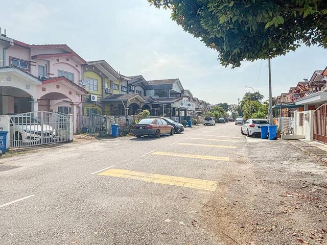 Mutiara Subang Jalan Utarid U5 Double Storey Below market