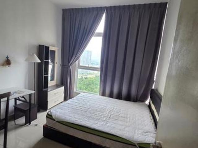 Mutiara Ville 3 bedroom Fully furnished Block F Medium floor OFFER