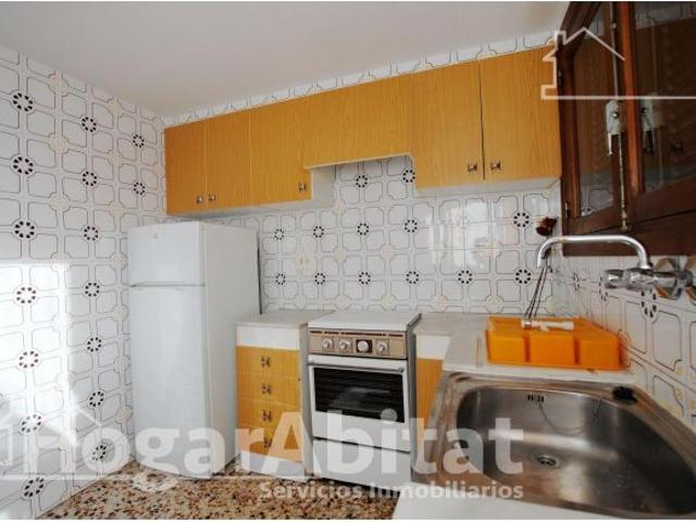 ¡MUY CERCA DE LA PLAYA DE OLIVA! ACOGEDOR EXTERIOR CON DOS TERRAZAS Y TRASTERO