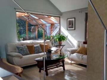 Muy cerca de Santa Fe, hermosa casa en venta