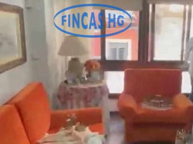 Muy amplia vivienda cerca del Marq y castillo de Santa Barbara