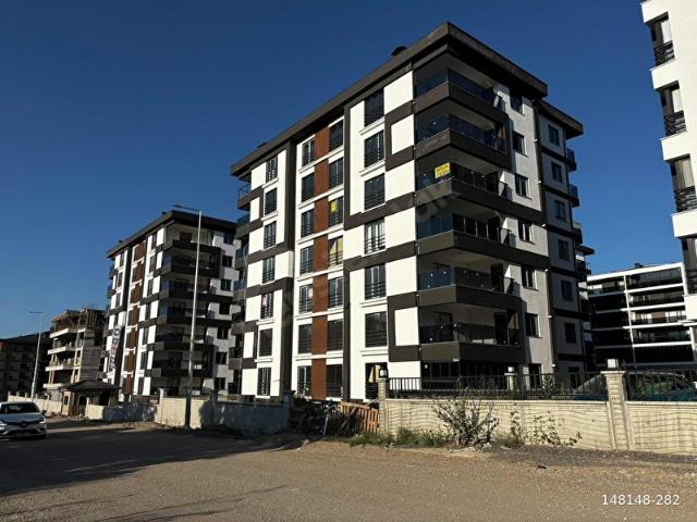 MUZAFFER TÜRKEŞ MAH SATILIK 4+1 DAİRE