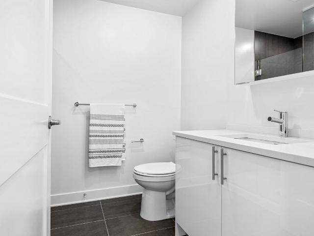 Muze on Rideau 1 Bedroom Apartment for Rent at 265 Rideau St, Ottawa, ON K1N 0G7 Lower Town