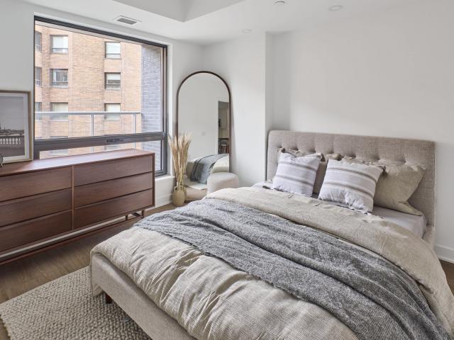 Muze on Rideau Retna  1 Bed, 1 Bath, Balcony, Universal Apartment for Rent