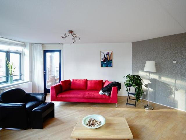 Muzenplein 72