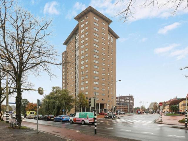 MVGM Te huur: Hanzeplein 64, groningen