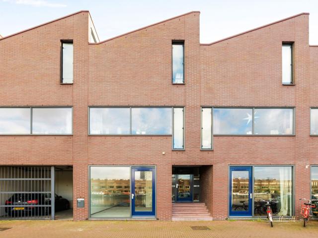 MVGM Te huur: Stuurmankade 246, amsterdam