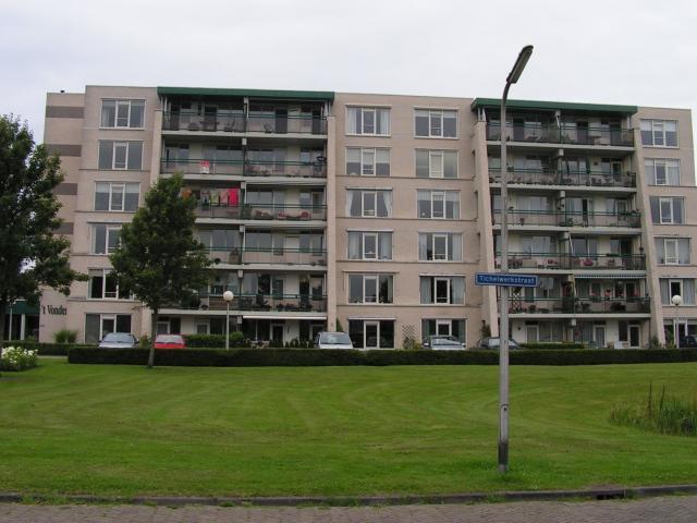 MVGM Te huur: Tichelwerkstraat 148, hoogeveen