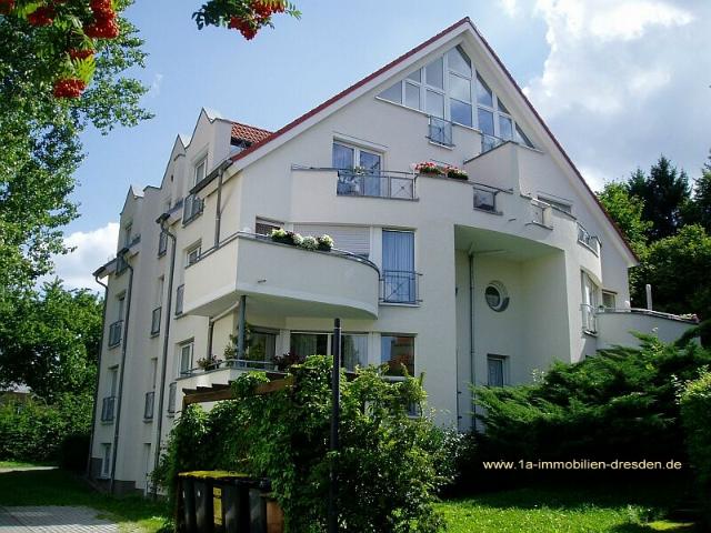 MW/735 3 Raumwohnung mit Balkon und Aussenstelplatz in DD Bühlau