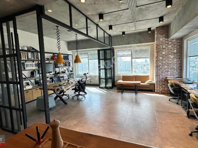 My Offıce 212'de 87m² Mobilyalı 1+1 Köşe Ofis 5 Otopark+9m²depo