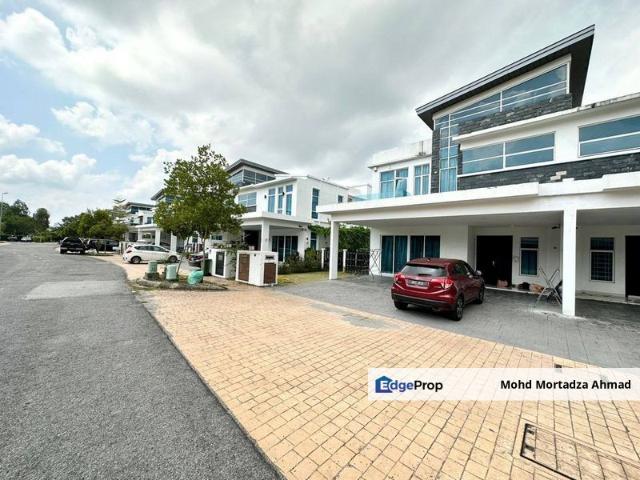 MYDiva, Perdana Lakeview East