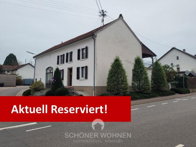 MZG Ballern: ehemaliges Bauernhaus in zentraler Lage