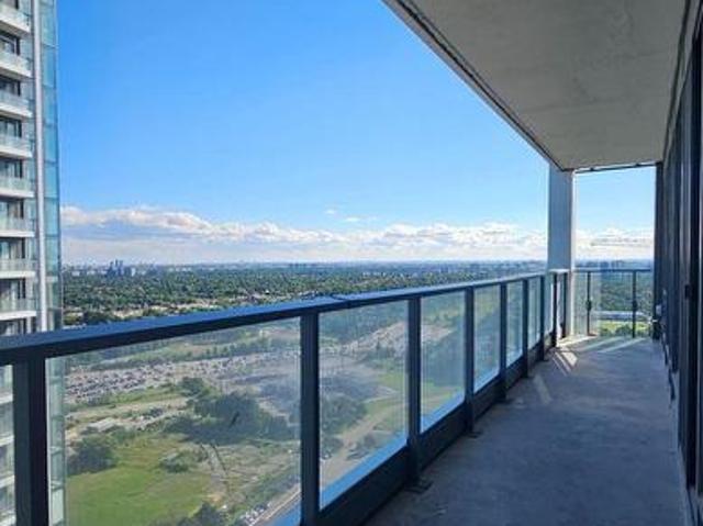 N2907 7 Golden Lion Heights, Toronto, ON, M2M 0C1 lease for lease | Listing ID C13442 | Royal LePage