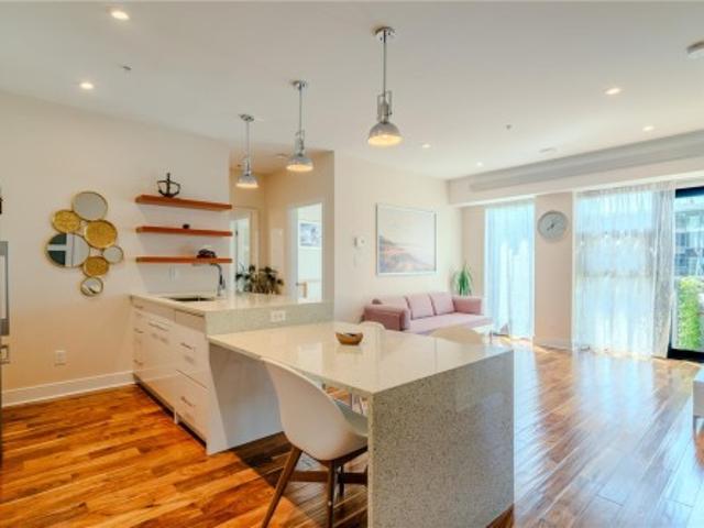 N312 1 Pandora Ave, Victoria, BC, V8V 3P9 Single Family Property For Sale | Listing ID 1041 | Royal LePage