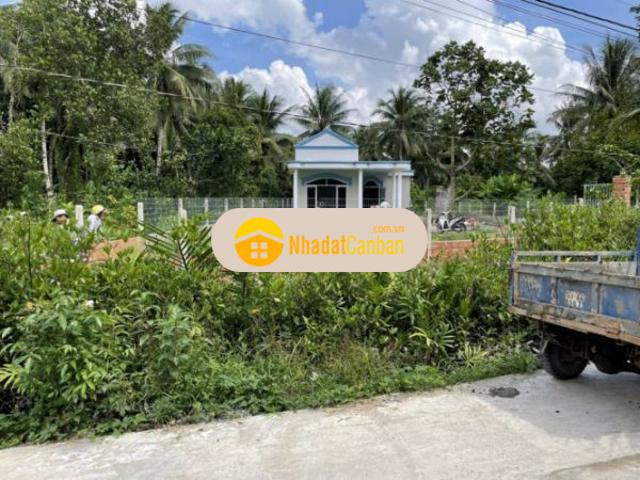 Nền 15x39m có 100m tc có sẵn nhà cấp 4 tam phước