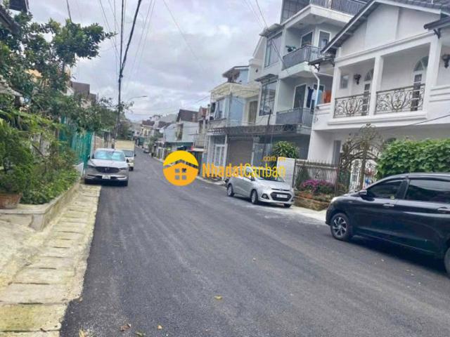 Nền đất khu quy hoạch đẹp chỉn chu tiện ích đầy đủ. Đường nhựa lớn