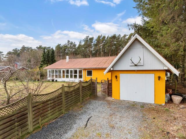 Nøddevej 17, Thorsager