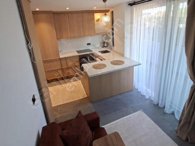 Nş Gayrimenkul'den Ultra Lüks Bahçe Kullanımlı 1+1 Kiralık Daire