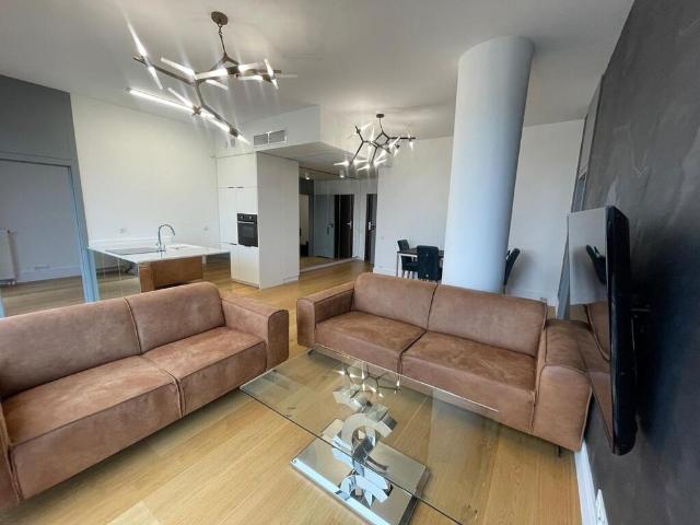 Na wynajem luksusowy apartament w centrum