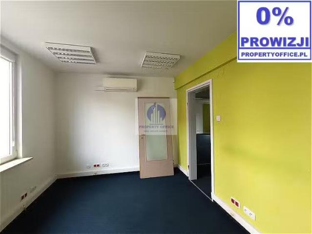 Na wynajem przestronny lokal biurowy 130 m² z balkonem